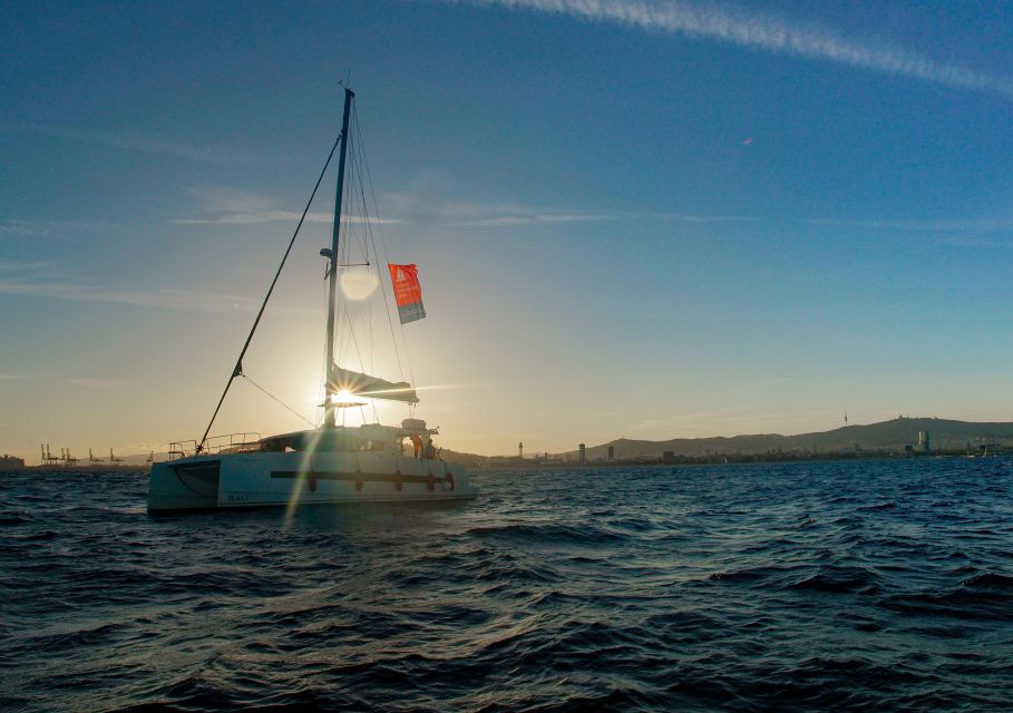 Barcelona: Lunch or Dinner on the Mediterranean Sailing Tour - Port Olímpic and the yacht: where you actually start the experience