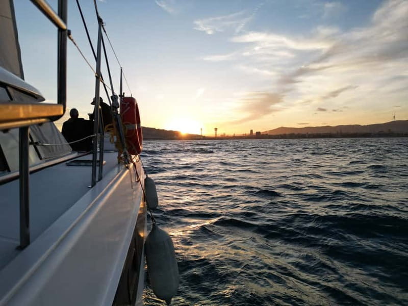 Barcelona: Luxury Catamaran Sunset Cruise - Practical tips that make or break the experience