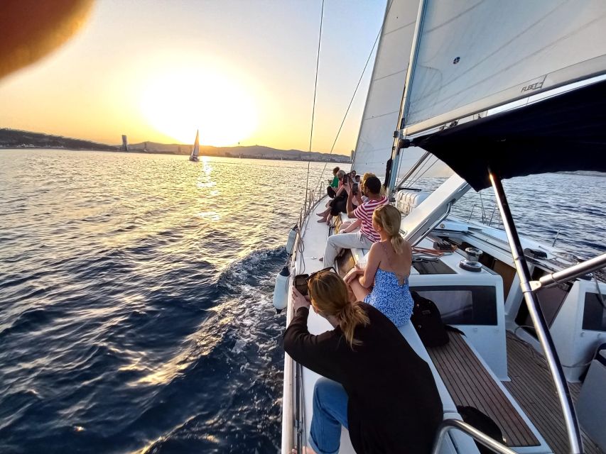 Barcelona: Luxury Private Sunset Yacht Cruise - The 2-Hour Flow: From Marina Exit to Golden Hour