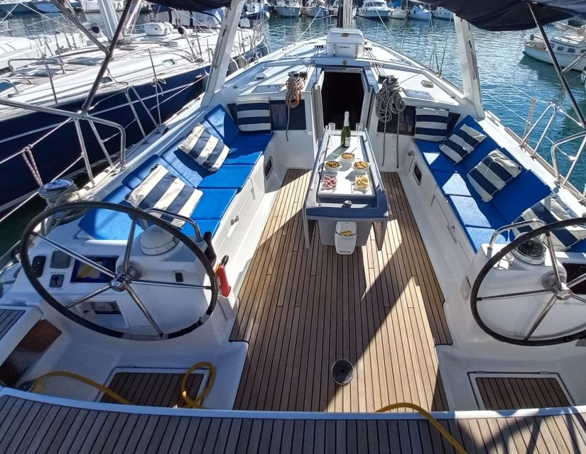 Barcelona: Luxury Private Yacht Daytime Cruise - The skyline route: Montjuïc, W Hotel, Barceloneta, and Olympic Towers