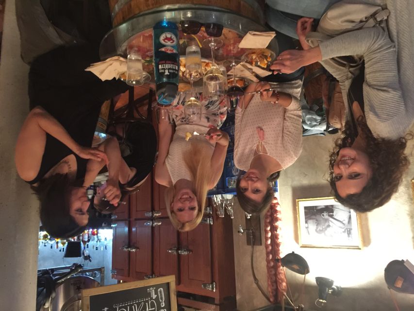 Barcelona: Market, Tasty Tapas/Food and Gothic History Tour - Medieval meanderings: how the history thread actually works