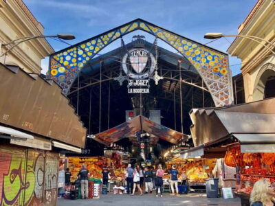 Barcelona: Markets Tour With Food and Wine Tasting Upgrade - Starting outside Dunkin’ and the pace you should plan for