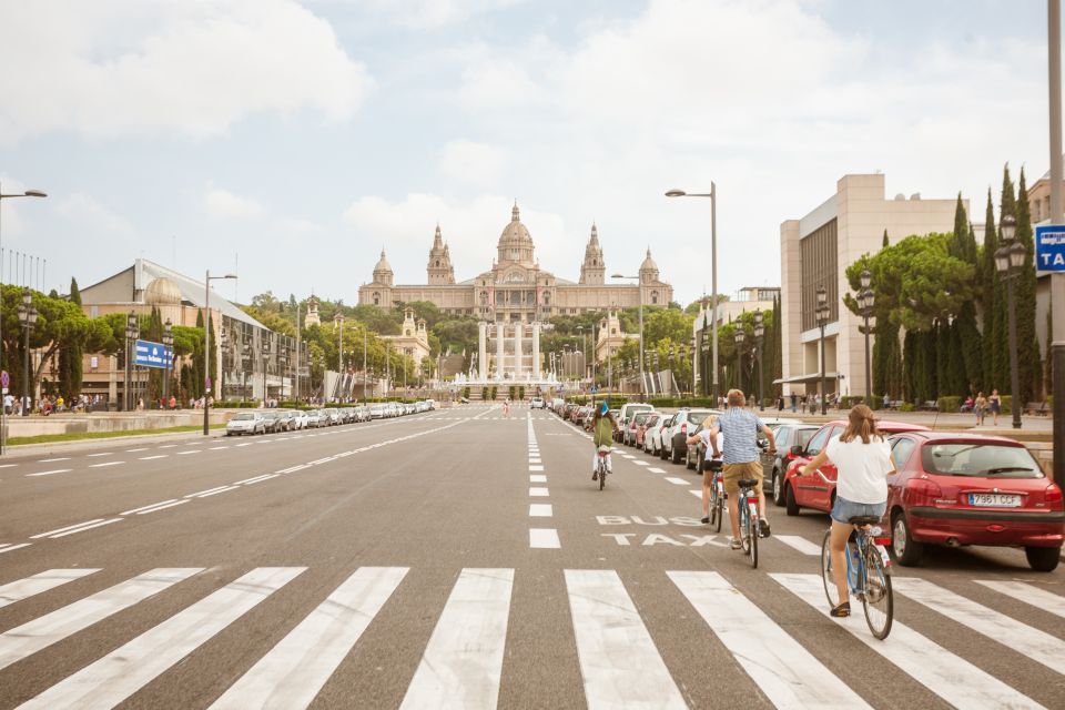 Barcelona Montjuic Three-Hour Bike Tour - Bikes, helmets, and effort level on non-electric rides