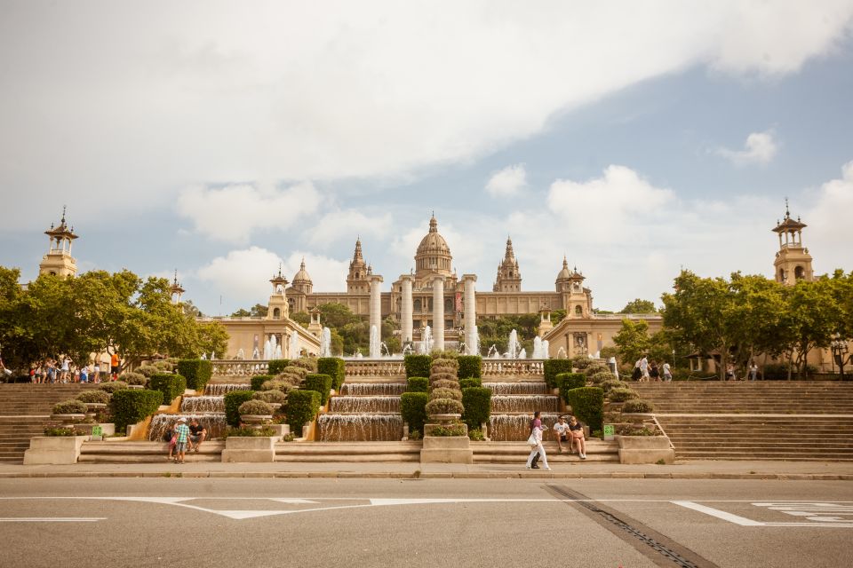 Barcelona Montjuic Three-Hour Bike Tour - Raval, Columbus Monument, and the 1929 Universal Exhibition story