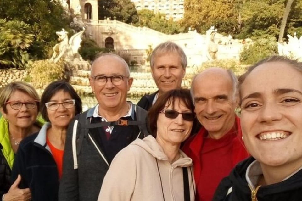 Barcelona : Montjuic Walking tour With A Guide - Laribal’s Gardens and Teatre Grec: performance and water, side by side