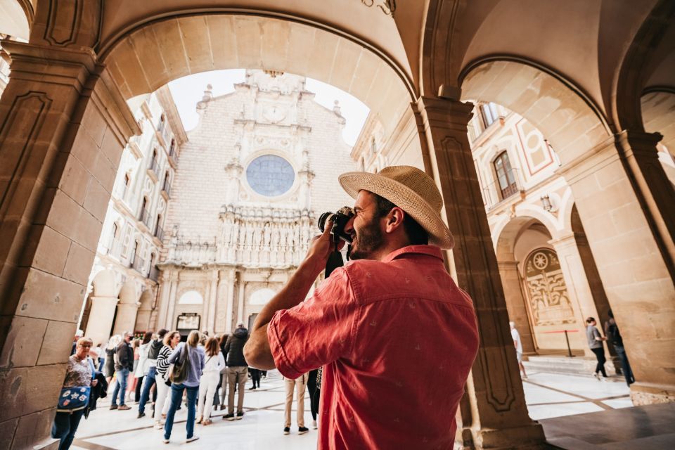 Barcelona: Montserrat and Winery Tour with Tapas or Lunch - Winery time at a 10th-century castle: where lunch meets the view