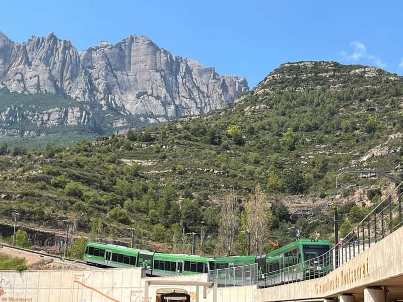 Barcelona: Montserrat Early Trip — Cable Car, Abbey & Hike - Albert as your guide: pace control, history, and staying cheerful when plans bend