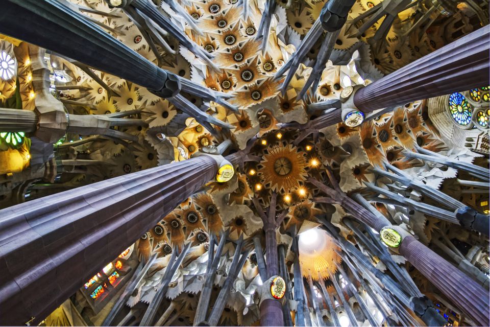 Barcelona: Montserrat & Sagrada Familia Guided Tour - Sagrada Familia at Your Pace: Symbolism, Contrasts, and Why It’s Still Unfinished