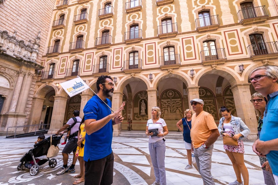 Barcelona: Montserrat Tour with Lunch & Wine Tasting Option - The middle of the day: free time, viewpoints, and smart options