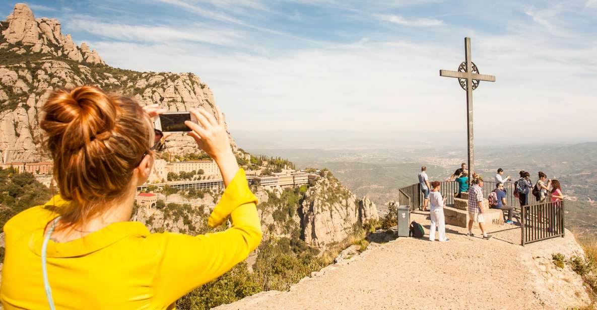 Barcelona: Montserrat with Winery Visit and Farmhouse Lunch - Key points to know