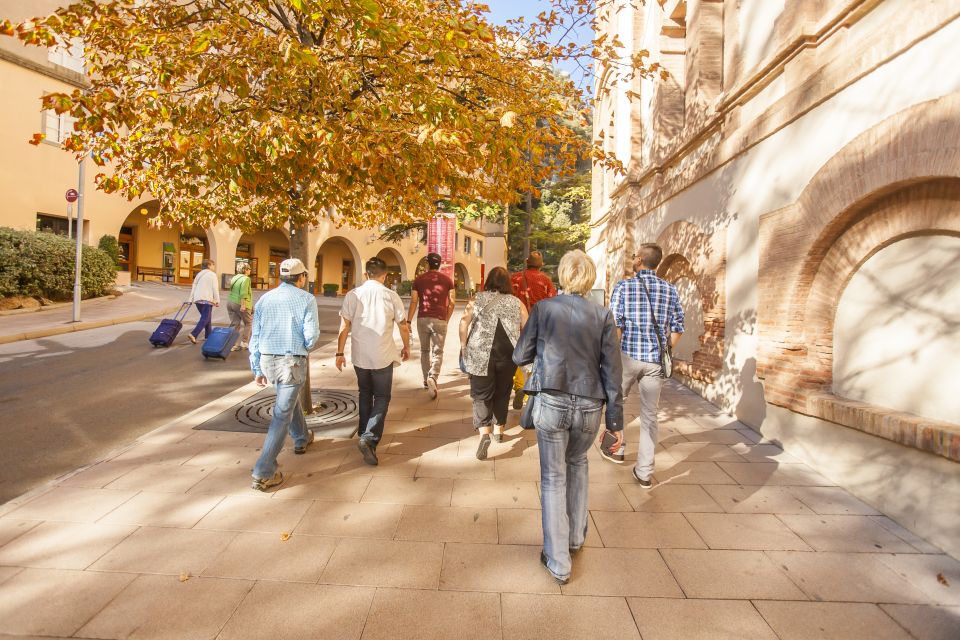 Barcelona: Montserrat with Winery Visit and Farmhouse Lunch - Why Montserrat and Cava are a smart pairing from Barcelona