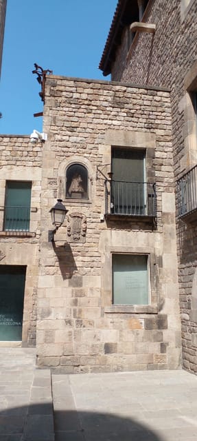 Barcelona: Mystical Walking Tour in the Gothic Quarter - Price and what you get for $33 in 1.5 hours