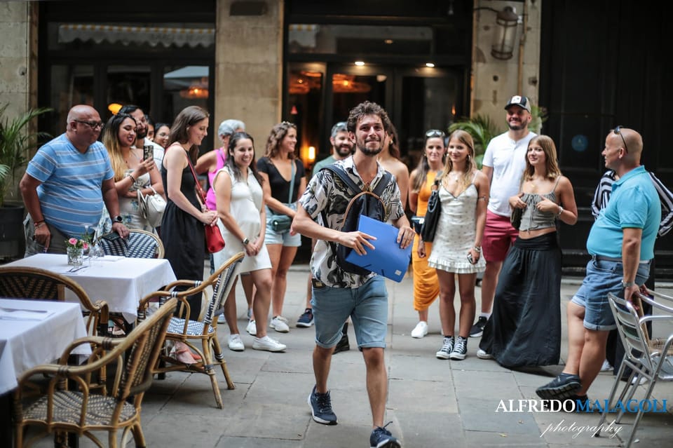 Barcelona: Old Town Guided Walking Tour - How a 2-Hour Gothic Quarter Walk Fits a First Day