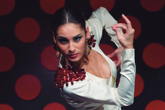 Barcelona Old Town Night Small Group Tour with Tapas & Flamenco - Los Tarantos flamenco: what to watch in a 40-minute show