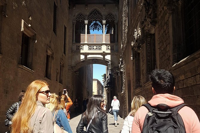 Barcelona Old Town Night Small Group Tour with Tapas & Flamenco - Who this tour fits best (and where it might not)