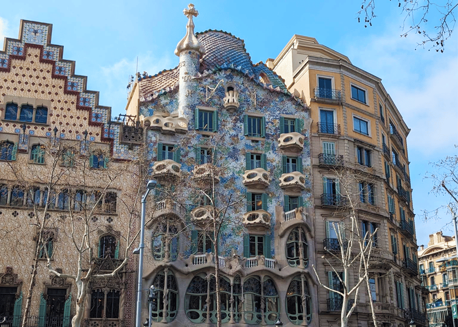 Barcelona: Old Town Private Walking Tour of Past and Present - Who this walking tour suits best (and who should reconsider)