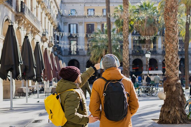 Barcelona Old Town Walking Tour & Optional Casa Battlo Ticket - Casa Batlló (optional): priority entry, Noble Floor, and rooftop views