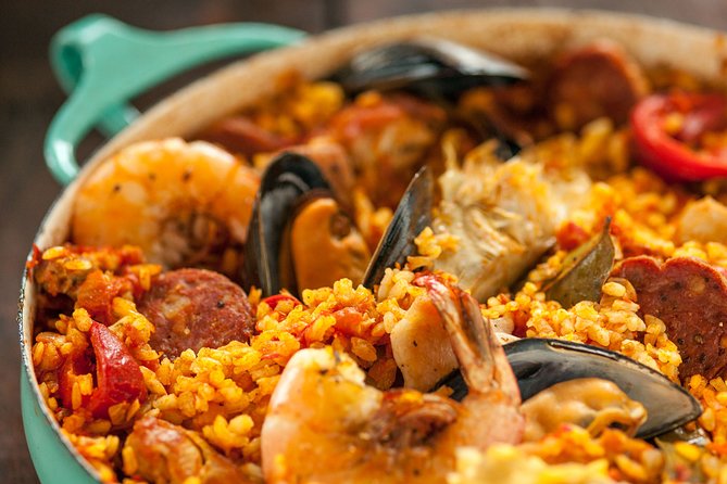 Barcelona : Paella Cooking Experience + Boqueria Market Exclusive Tour - What makes the included food feel like real Barcelona (not a performance)