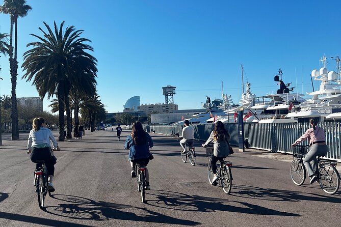 Barcelona Panoramic Escooter or E-Bike Tour - Meeting point on Carrer del Regomir: easy to find, easy to start