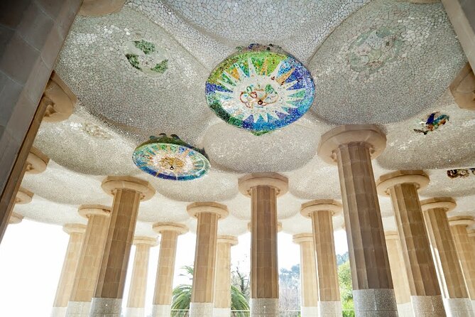 Barcelona Park Guell Private Tour - Your English guide: more than facts, it’s context