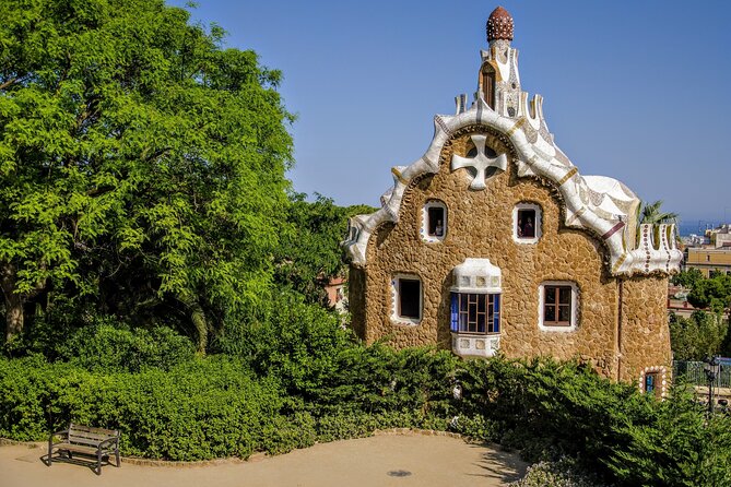 Barcelona Park Guell Private Tour - Accessibility reality check: steps and steep inclines