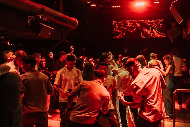 Barcelona Party Tour | 4h Experience | Club Entry - A 11:00 pm Barcelona Party Plan You Can Actually Follow