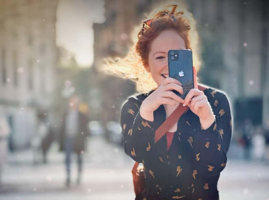 Barcelona: Phone Photography Tips & Tricks - Park & Old Town - El Born medieval streets: street, people, and building photography in one loop