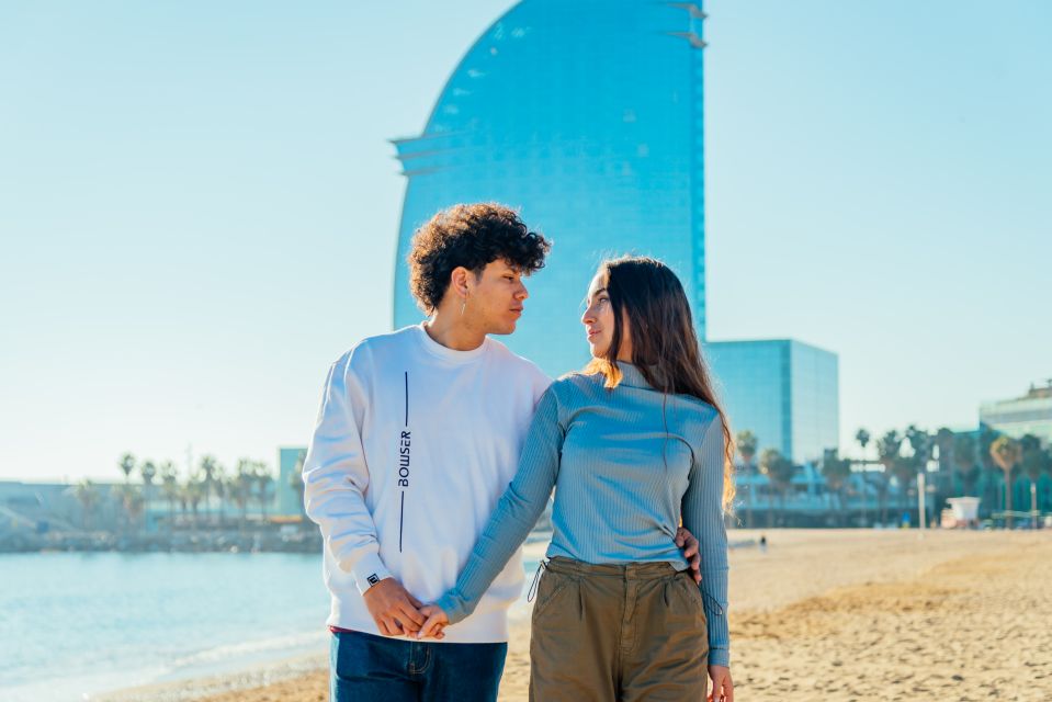 Barcelona Photo Experience: famous landmarks or the beach! - Getting Photos in 48 Hours: Fast Delivery Without the Usual Stress