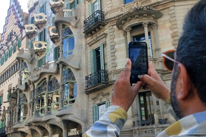 Barcelona Photo Highlights eBike Small Group Tour - Who should book this eBike photo tour (and who shouldn’t)