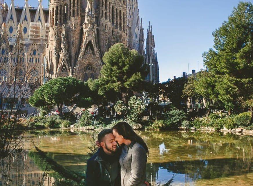 Barcelona: Photo Shoot + Exclusive Video of the Best Moments - The Photo-Walk Route: Gothic Quarter, Ciutadella, and a Secret Stop