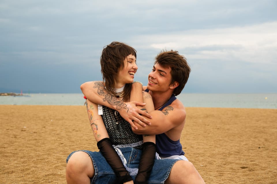 Barcelona: Photographic Madness at Barceloneta Beach - Meeting at Desigual: the easy start before the photos