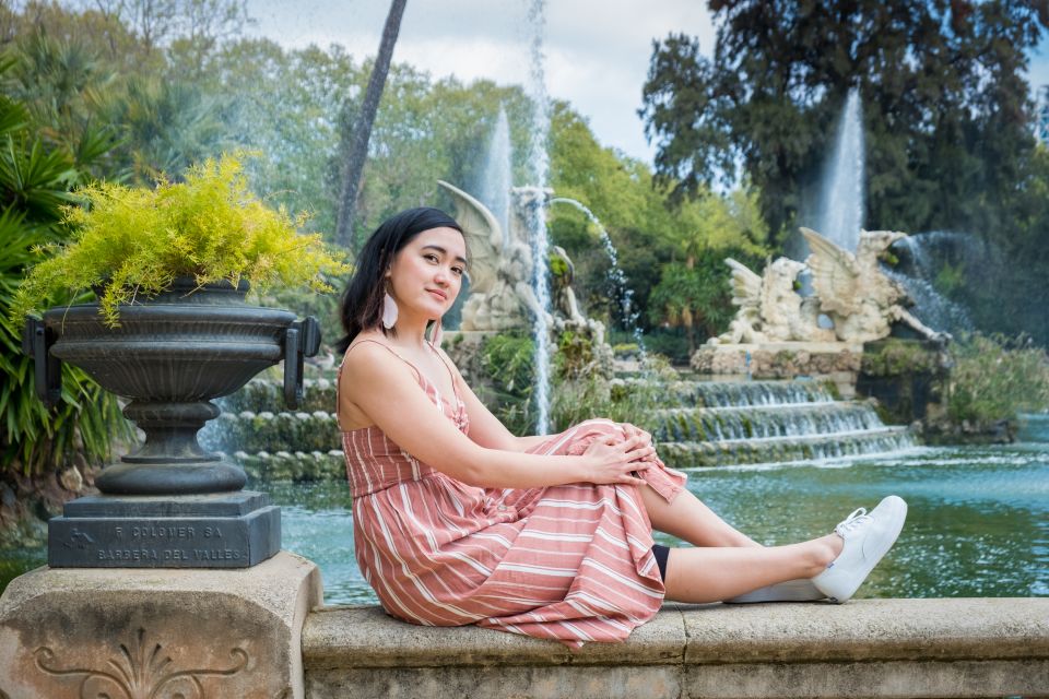 Barcelona: Photoshoot in Scenic Locations - The Final Spot at Plaça de lÀngel: Where the Walk Ends and Photos Pop