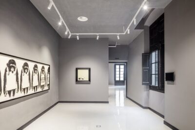 Barcelona: Picasso Museum Tour with Moco Museum Ticket - Picasso Museum in five palaces: why the building matters