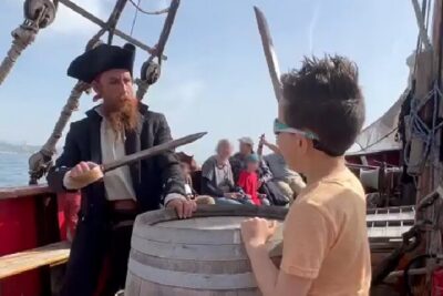 Barcelona Pirate Adventure 75min. - Meeting at Red Fish: How to avoid the dock-day headache