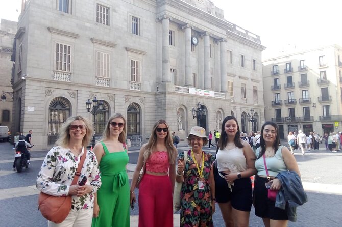Barcelona Premium: Gothic, Montjuic, Sagrada Familia & Park Güell - Why this Barcelona day-plan works: Gothic + Gaudí + viewpoints