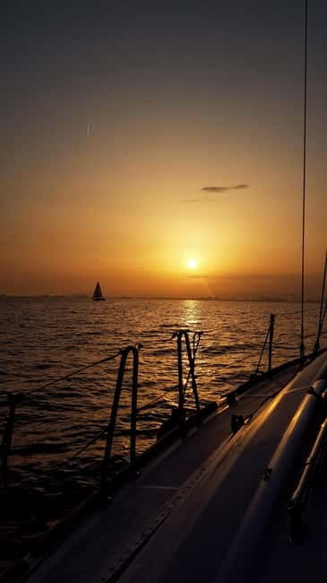 Barcelona: Premium Shared Sunset Cruise (Drinks & Snacks) - Where you meet and how to avoid the biggest pitfall