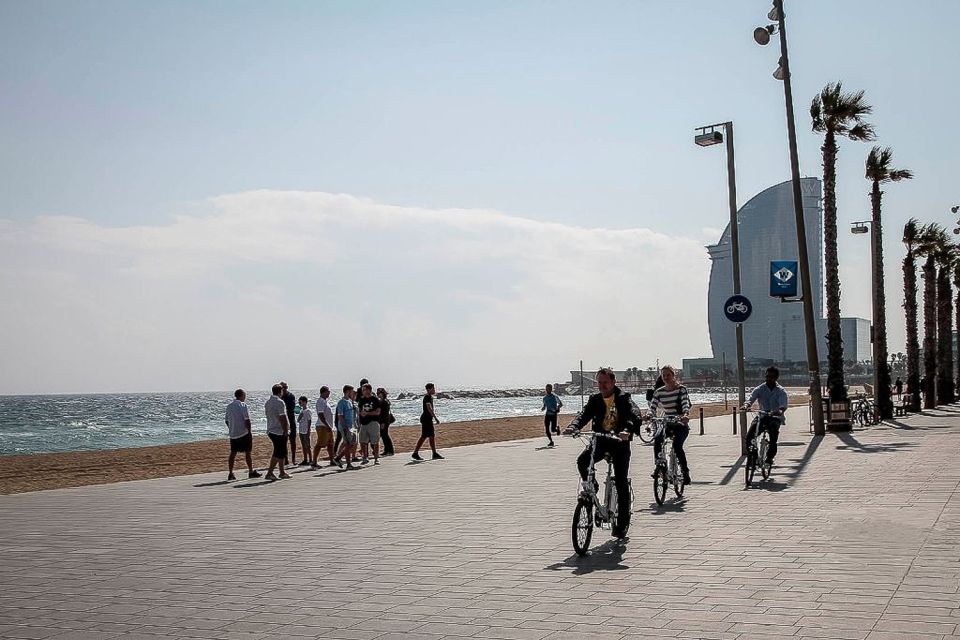 Barcelona: Private 5 Neighborhoods Tour by Electric Bike - Barri Gòtic: Sliding Back Toward the Middle Ages