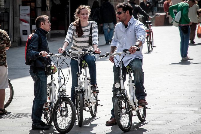 Barcelona Private Bike Tour - Sagrada Família: time to look closely at the details