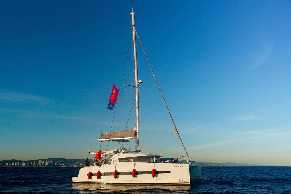 Barcelona: Private Catamaran Sailing with Drinks and Snacks - Getting on Board at Port Olímpic: The fast route to sea views