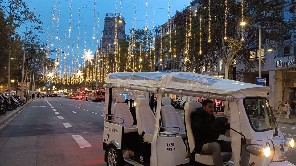 Barcelona: Private Christmas Lights Tour by Eco Tuk Tuk - Key highlights to look forward to