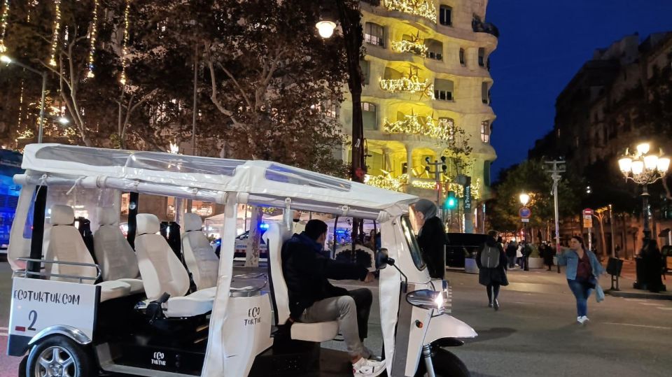 Barcelona: Private Christmas Lights Tour by Eco Tuk Tuk - Price and Value: What $47 Buys for a Private Holiday Night