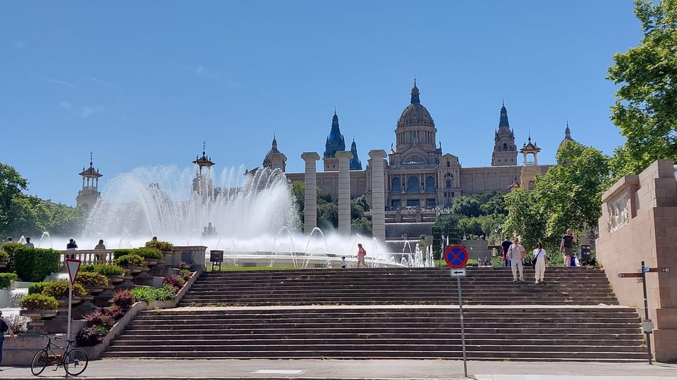 Barcelona: Private City Tour - Old City Barcelona guided time: turning monuments into a story