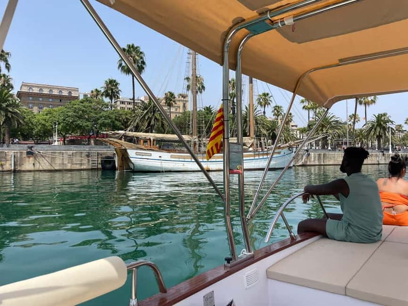Barcelona: Private Classic Yacht Tour with Drinks - Getting Oriented at Moll de Gregal
