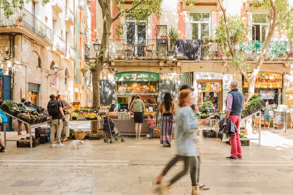 Barcelona: Private Custom Tour with a Local – Icons & Gems - Should you book this Barcelona Gothic Quarter tour?
