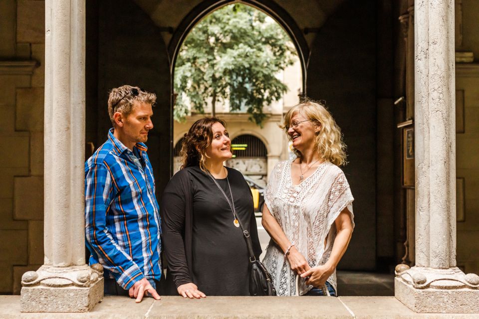 Barcelona: Private Custom Tour with a Local – Icons & Gems - Why a private custom guide changes the Gothic Quarter