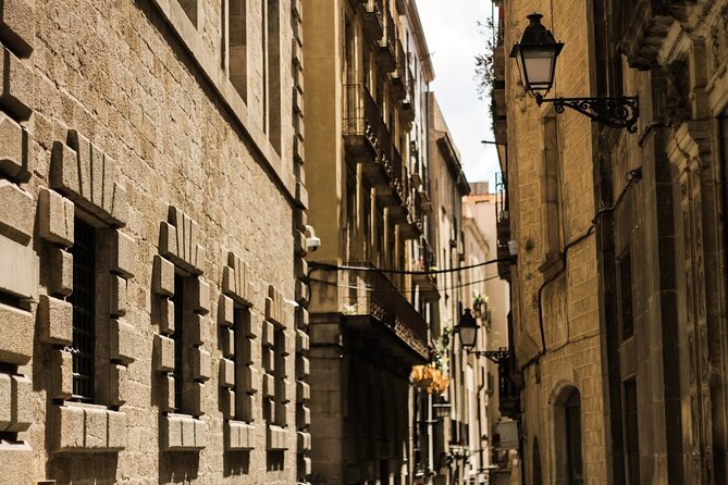 Barcelona Private Food Tour: Tapas, Paella & 8+ Food Tastings - The route that makes the food make sense