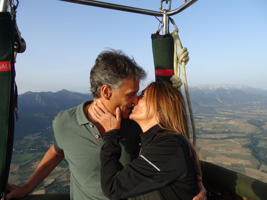 Barcelona: Private Hot Air Balloon Ride - Key highlights at a glance