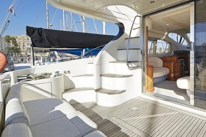 Barcelona Private Luxury Yacht Tour - Photo Power: Capturing the Skyline Without the Crowds