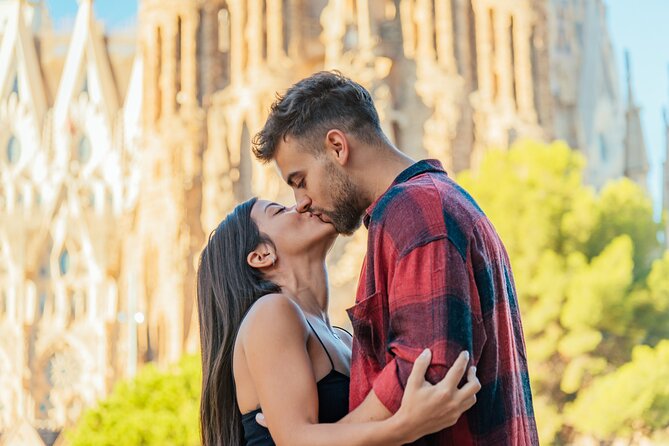 Barcelona : Private Photoshoot Outside Sagrada Familia - Photographers who handle posing, patience, and real travel energy