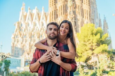 Barcelona : Private Photoshoot Outside Sagrada Familia - Where you meet at Carrer de Mallorca (and why timing matters)